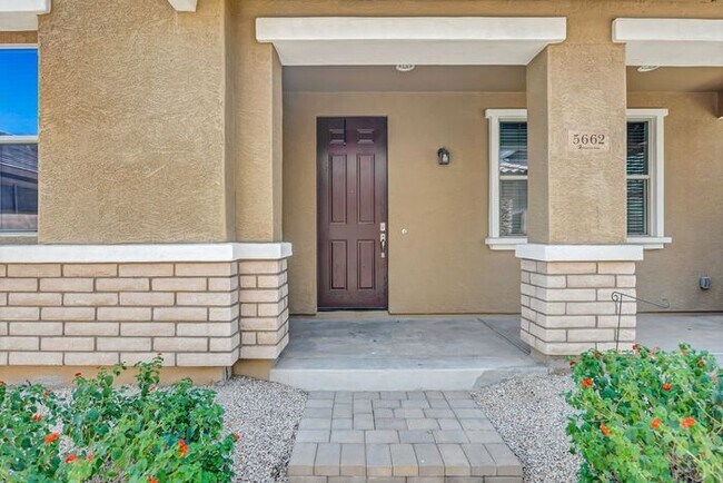 5662 E Butte St Mesa, AZ 85205 photo 3