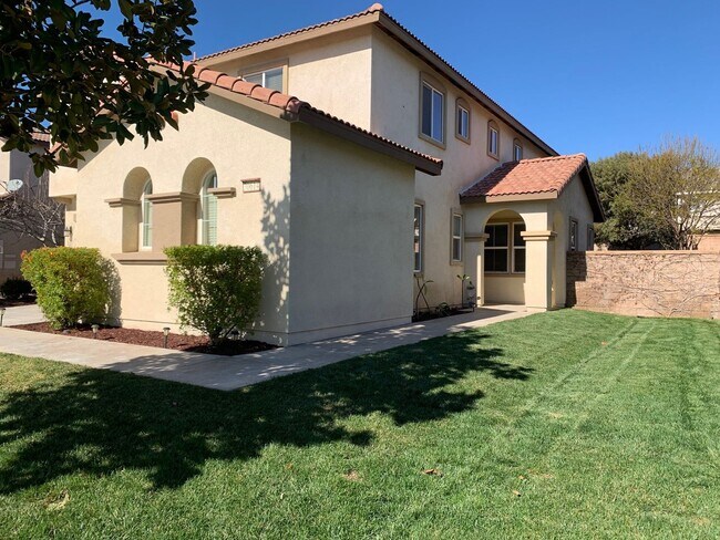 30614 Gray Wolf Way Murrieta, CA 92563 photo 2