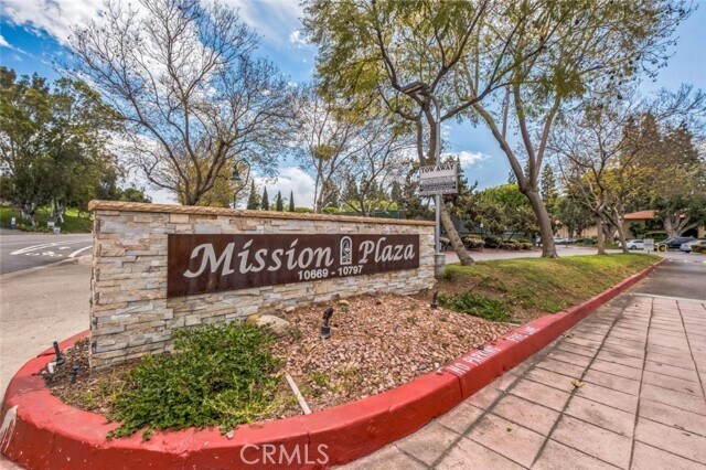 10699 San Diego Mission Rd San Diego, CA 92108 photo 2