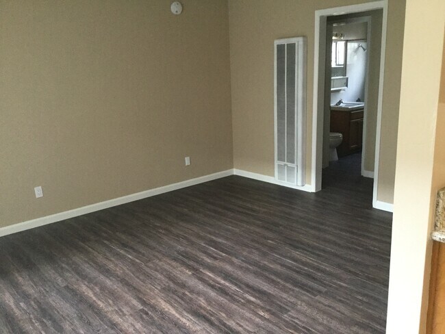 4379 Hamilton St San Diego, CA 92104 photo 3