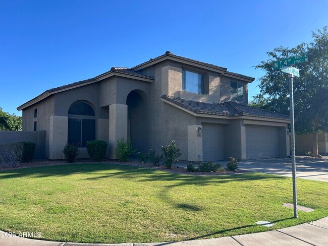5405 W Angela Dr Glendale, AZ 85308 photo 3