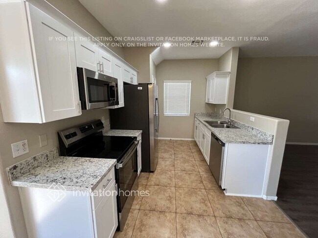 13952 N 132nd Ct Surprise, AZ 85379 photo 4