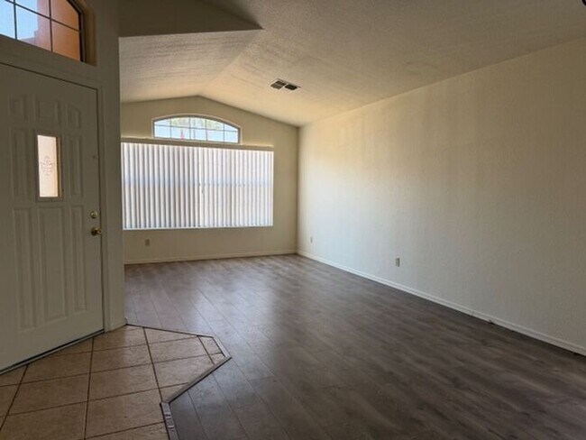 15435 S 44th Way Phoenix, AZ 85044 photo 2