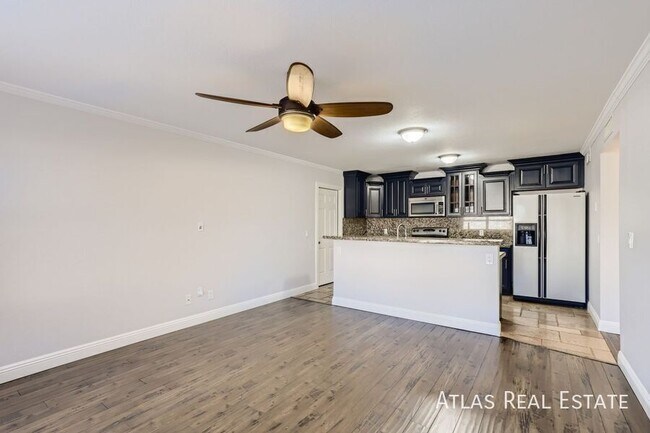 8834 W Willowbrook Dr Peoria, AZ 85382 photo 4