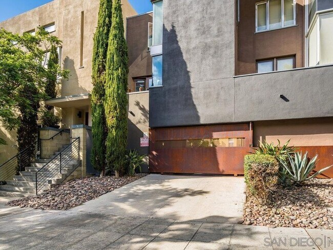 1601 Kettner Blvd San Diego, CA 92101