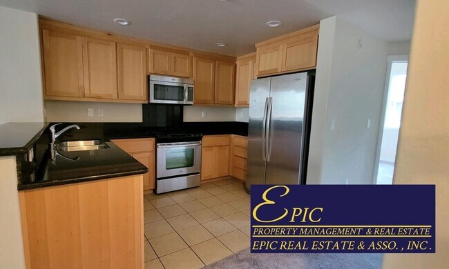 109 Otter Cove Ter