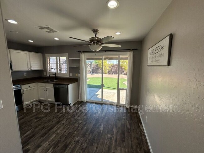 14938 W Caribbean Ln Surprise, AZ 85379 photo 5