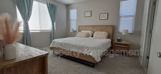 27967 N 177th Dr Surprise, AZ 85387 photo 5