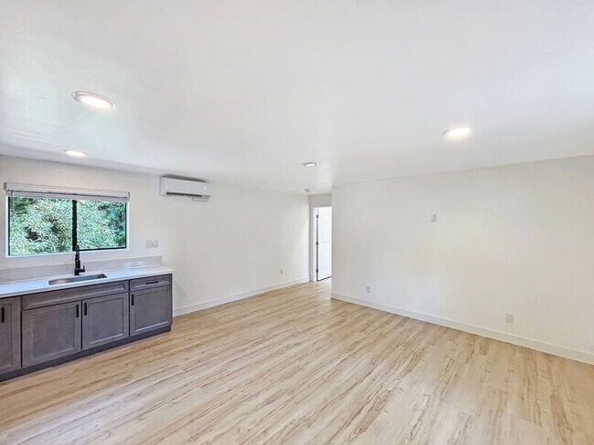 3091 Boundary St San Diego, CA 92104 photo 2