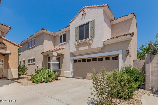 204 W Mountain Sage Dr Phoenix, AZ 85045 photo 2