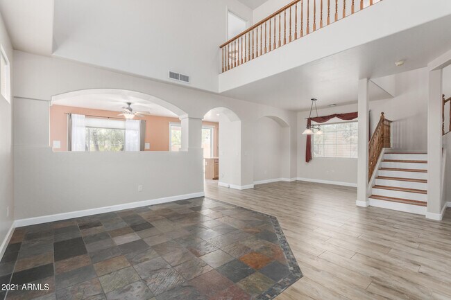 204 W Mountain Sage Dr Phoenix, AZ 85045 photo 5