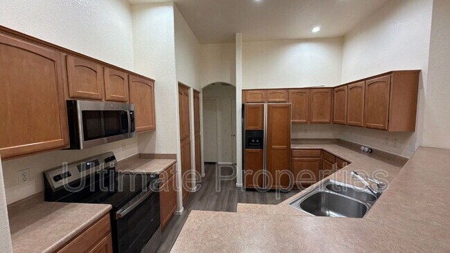 16072 W Monterey Way Goodyear, AZ 85395 photo 5