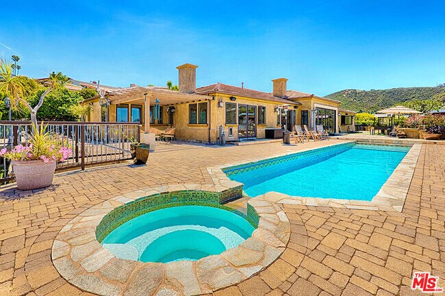 2624 Costebelle Dr San Diego, CA 92037