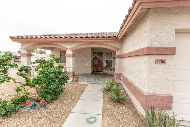 5706 N 74th Dr Glendale, AZ 85303 photo 5