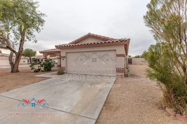 5706 N 74th Dr Glendale, AZ 85303 photo 3