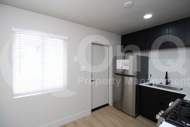 2309 N Dayton St Phoenix, AZ 85006 photo 3