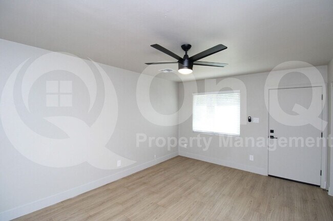 2309 N Dayton St Phoenix, AZ 85006 photo 5