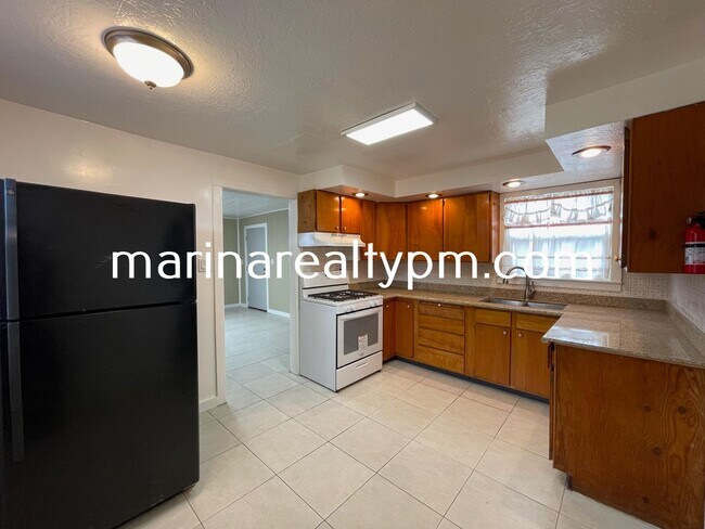 426 Springs Rd Vallejo, CA 94590 photo 4