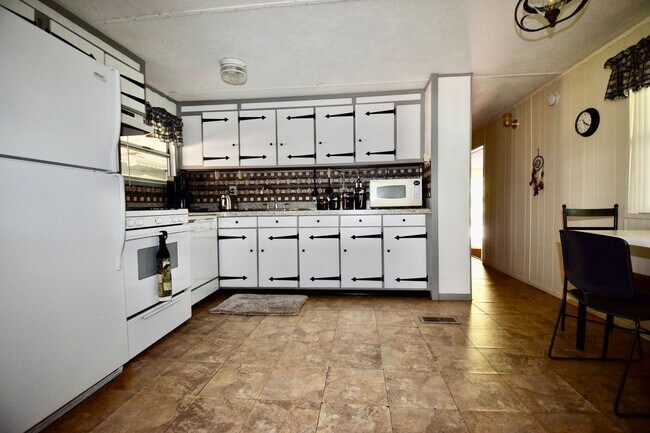 9340 E Edgewood Ave Mesa, AZ 85208 photo 3