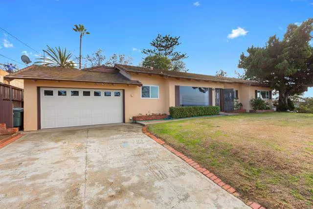 513 Canyon Dr Solana Beach, CA 92075 photo 2