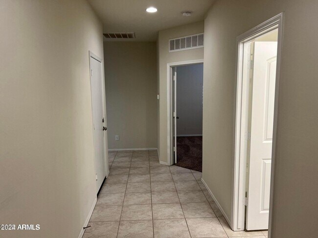 1259 E Eric Pl photo 4