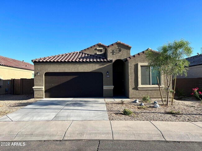 1259 E Eric Pl photo 2