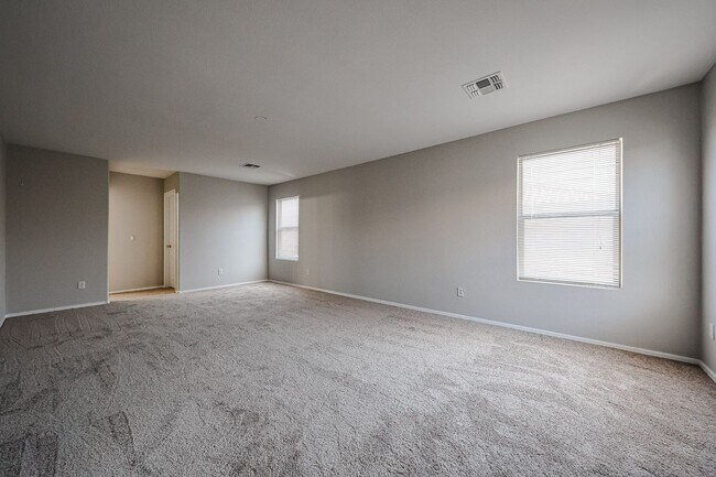 1135 S Fresno Ct Chandler, AZ 85286 photo 2
