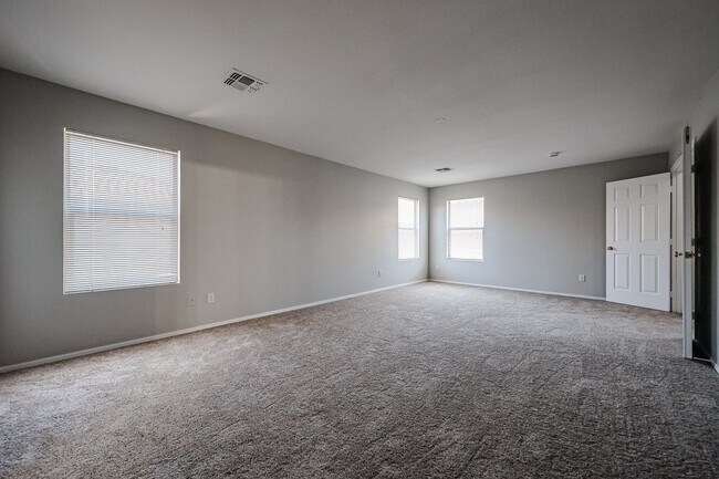 1135 S Fresno Ct Chandler, AZ 85286 photo 4