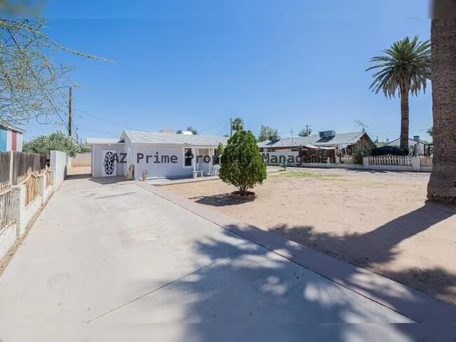 2830 E Sheridan St Phoenix, AZ 85008 photo 3
