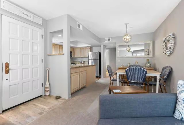621 N Pacific St Oceanside, CA 92054 photo 5