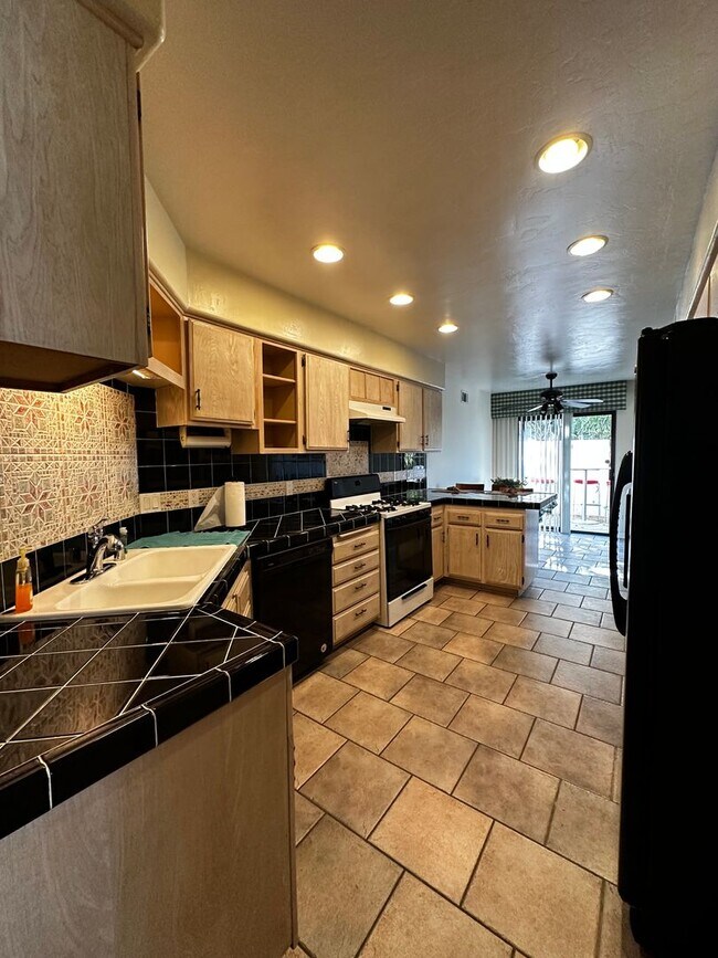 9594 Lamar St Spring Valley, CA 91977 photo 3