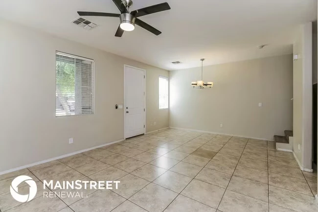 118 N 86th Ln Tolleson, AZ 85353 photo 2