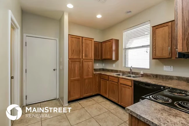 118 N 86th Ln Tolleson, AZ 85353 photo 5
