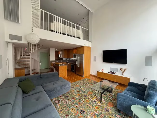 221 Island Ave San Diego, CA 92101 photo 3