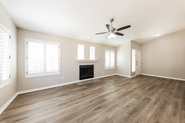8810 W Grovers Ave Peoria, AZ 85382 photo 5