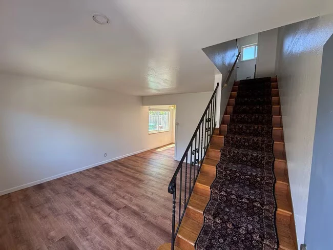 5124 McBryde Ave Richmond, CA 94805 photo 2
