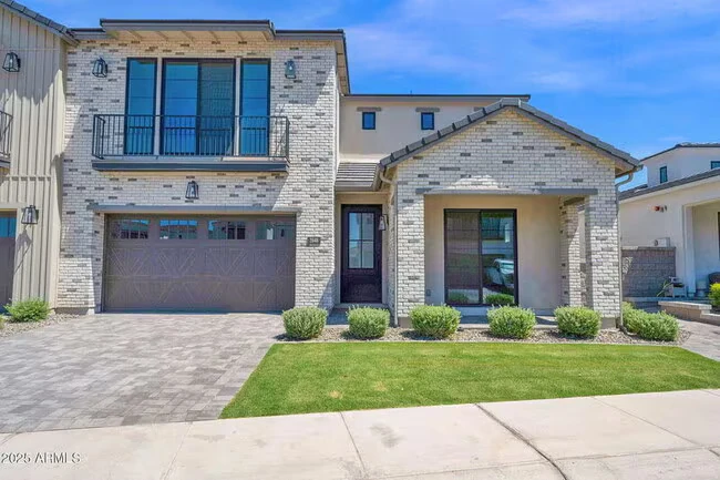 2648 E Longhorn Ct photo 3