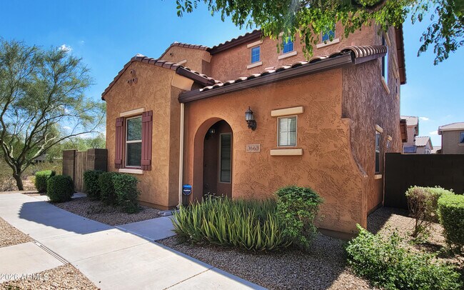 3663 E Zachary Dr Phoenix, AZ 85050