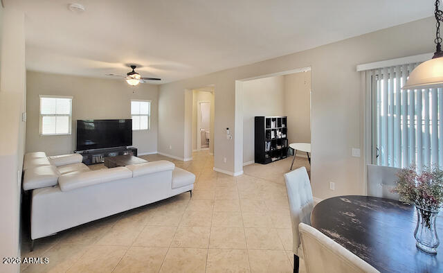 3663 E Zachary Dr Phoenix, AZ 85050 photo 4