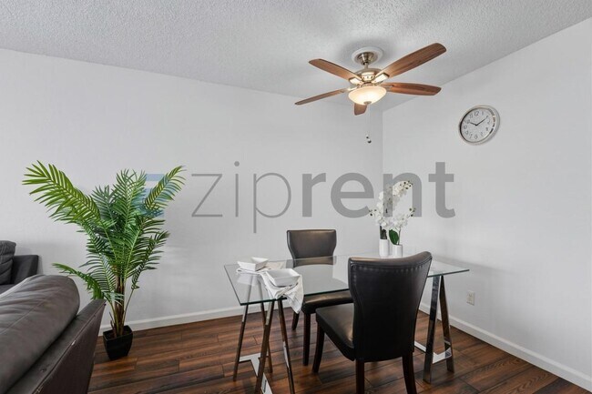Unit 510 photo 5