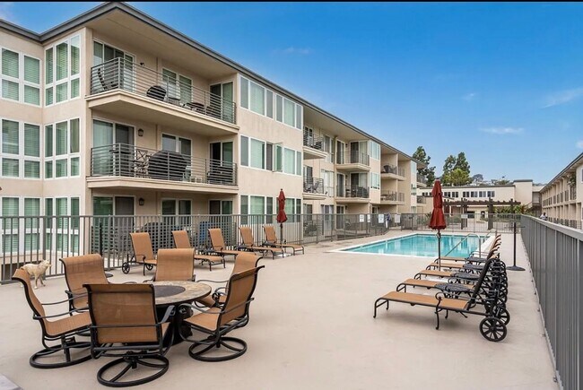 1021 Scott St San Diego, CA 92106 photo 4