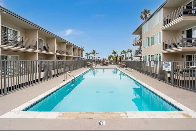 1021 Scott St San Diego, CA 92106 photo 5