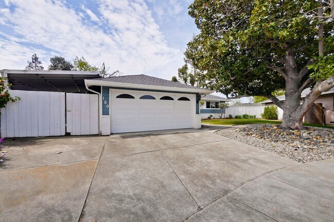 160 Kit Carson Ct Santa Clara, CA 95050 photo 2