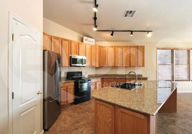 16334 N 172nd Ln Surprise, AZ 85388 photo 5