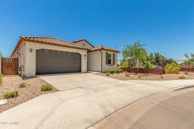 43 E Capricorn Way Chandler, AZ 85249 photo 5