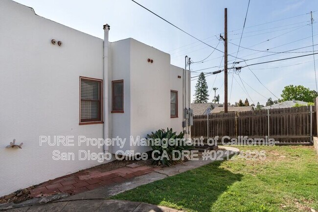 3061 B St San Diego, CA 92102 photo 2