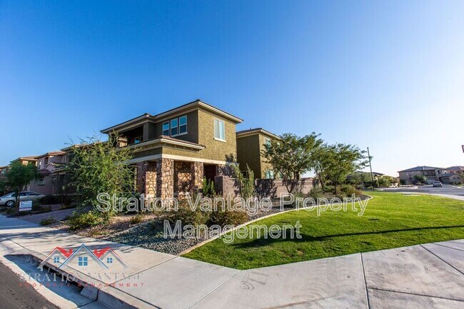 4609 E Walter Way Phoenix, AZ 85050 photo 2