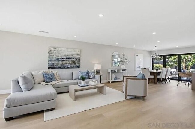 7415 Bovet Way San Diego, CA 92122 photo 4