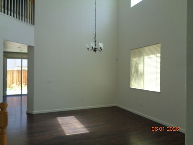 2429 Flatley Cir Fairfield, CA 94533 photo 2