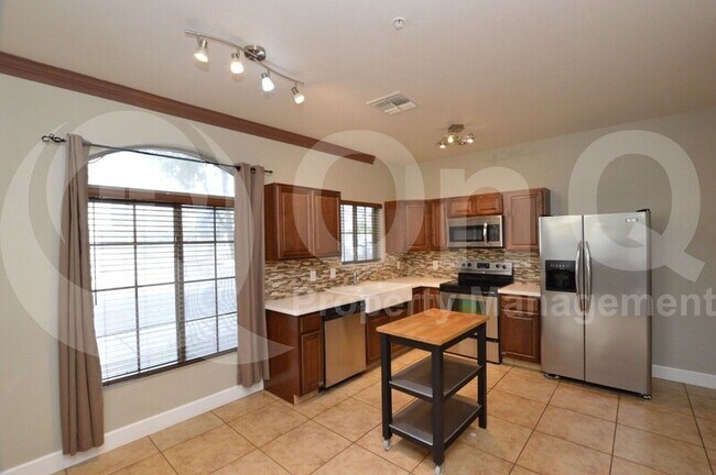 2402 E 5th St Tempe, AZ 85288 photo 4